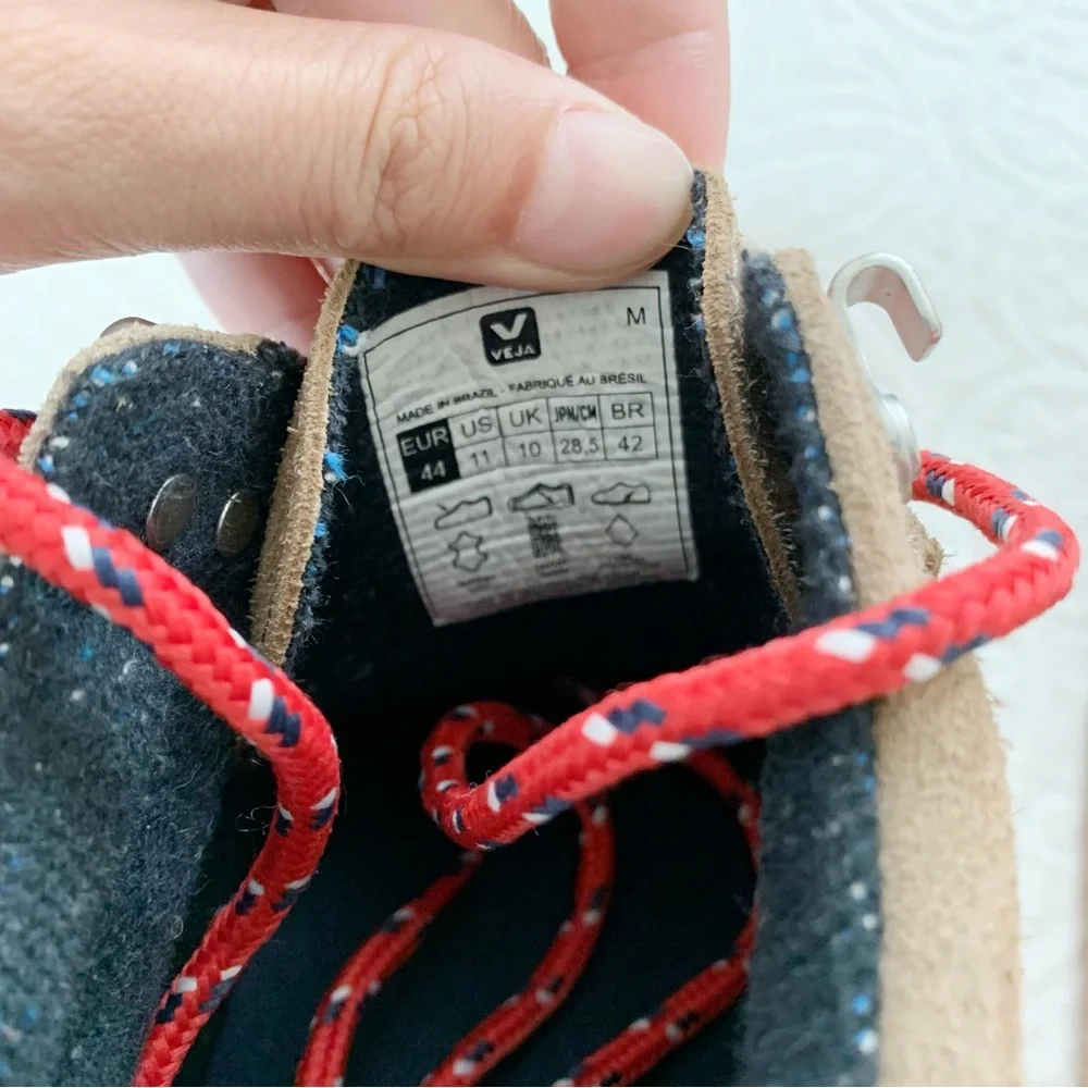 Veja Roraima Suede Sneaker, Brown /‎ Black